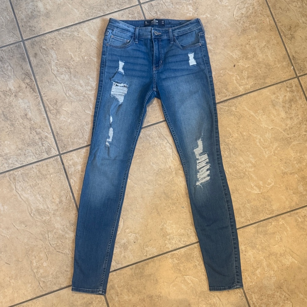 Hollister Distressed Skinny Jeans in Blue